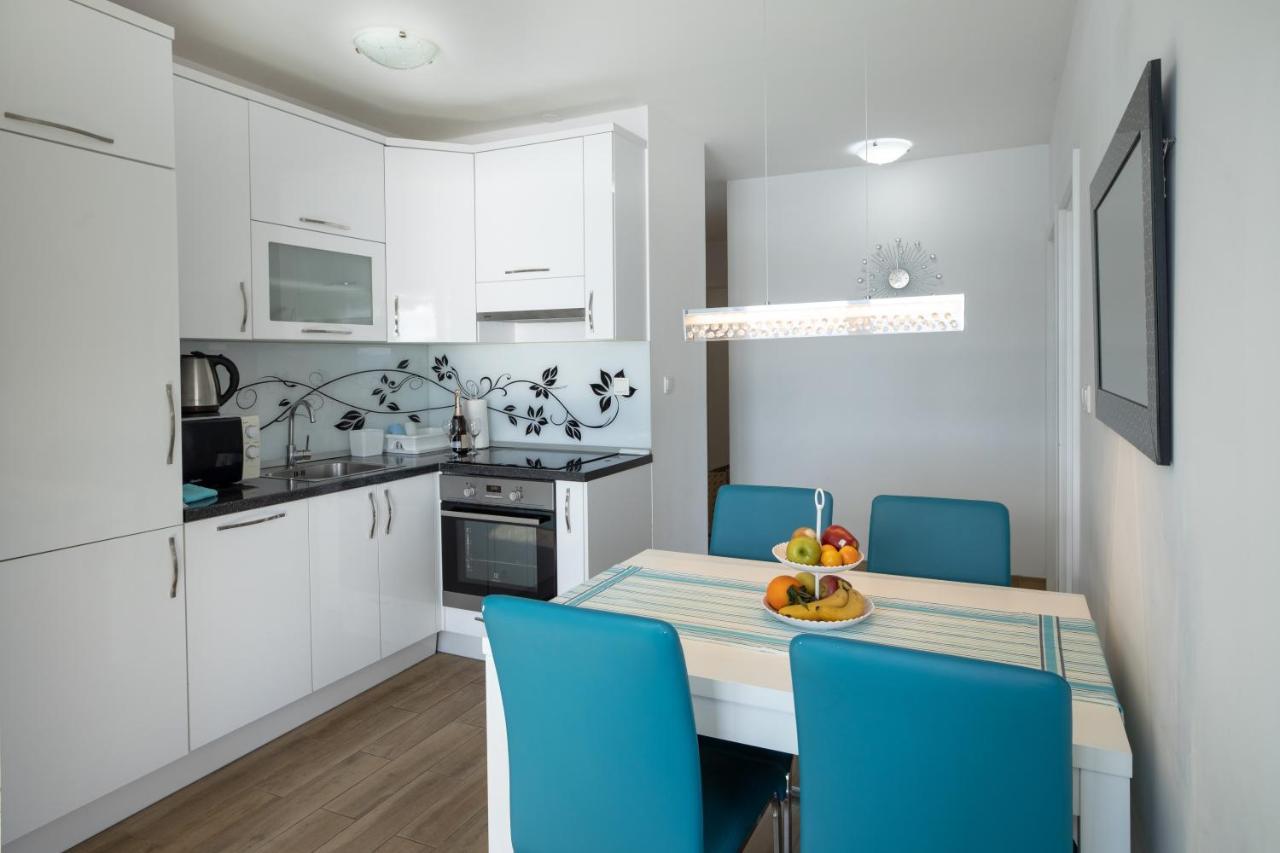 Apartman Nimfa Zivogosce Igrane Buitenkant foto